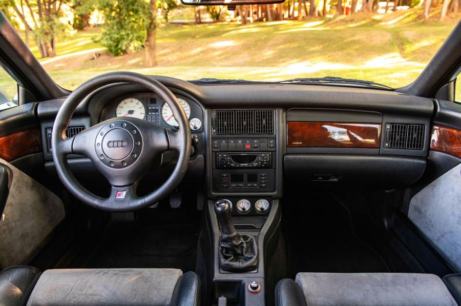 Торпедо Audi RS2 (8C, B4) 1994 года  (EU) (фото 70 из 150)